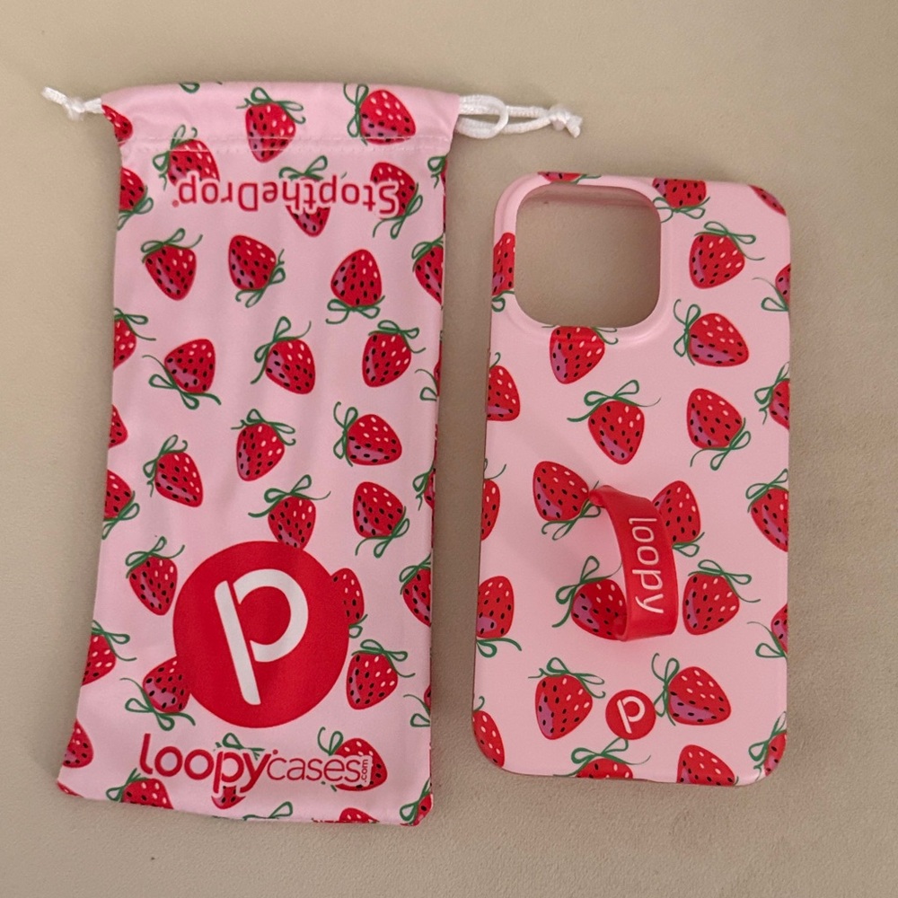 Loopy Case Strawberry Delight Phone Cover IPhone 14 Pro Max